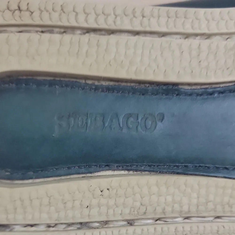 Sebago Preppy Coastal Old Money Navy Boat Shoes with Cream Laces
